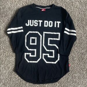 Nike Ladies Black and White 3/4 Sleeve Tee